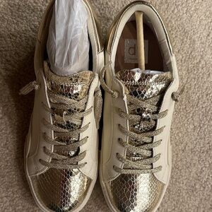 Dolce vita cream and gold tennis shoes